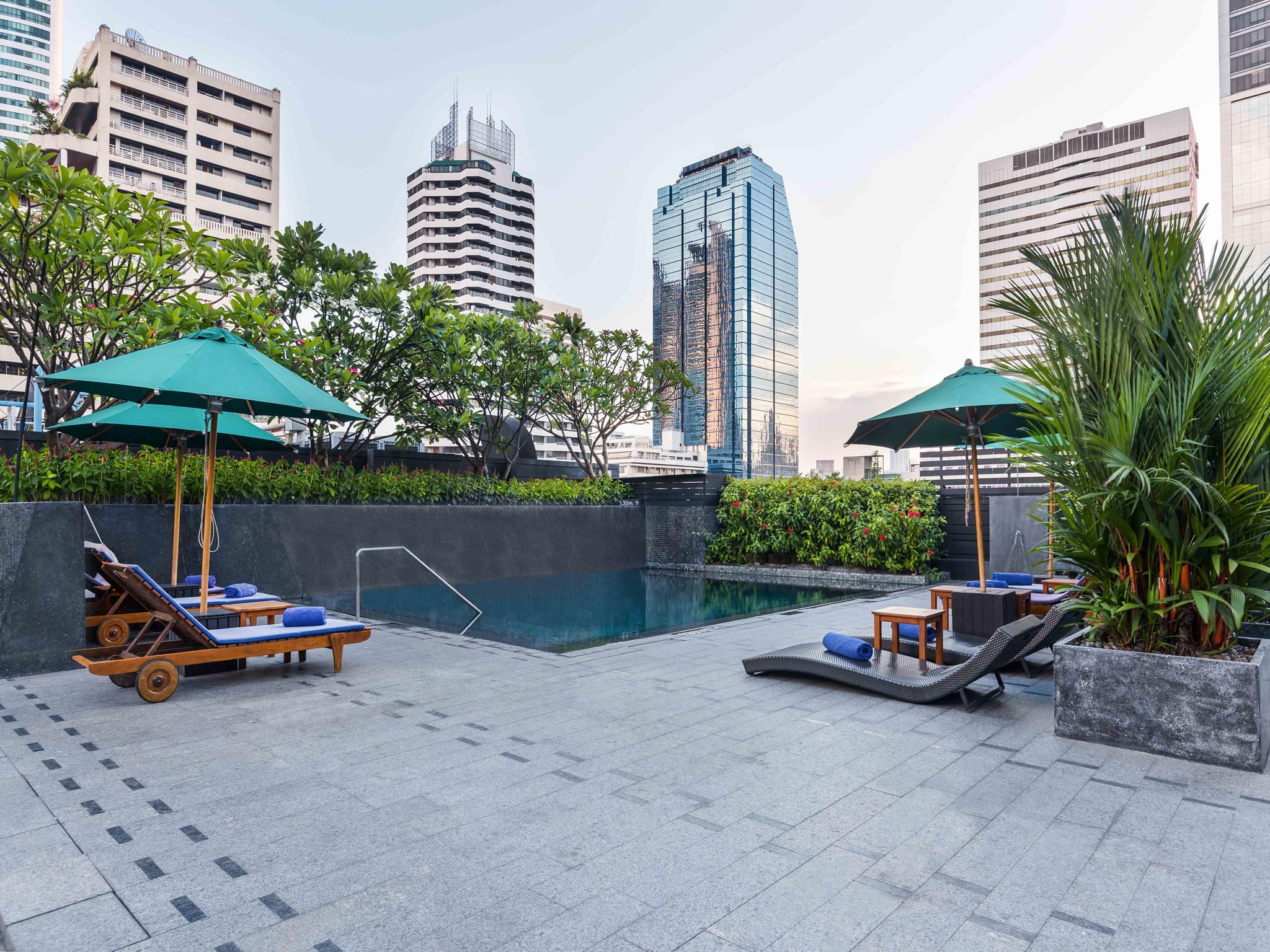 Maitria Hotel Sukhumvit 18 Bangkok – A Chatrium Collection Bagian luar foto