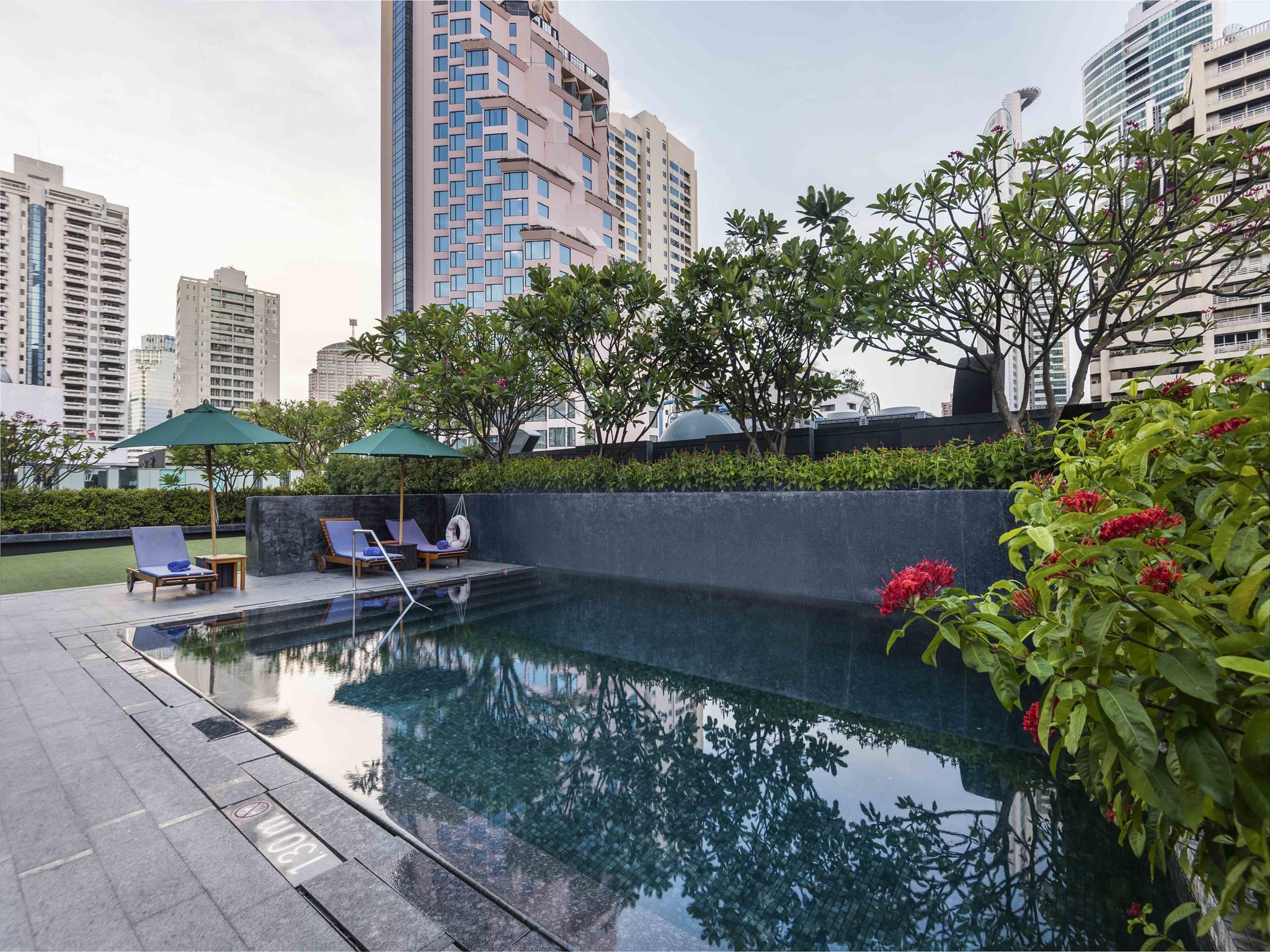 Maitria Hotel Sukhumvit 18 Bangkok – A Chatrium Collection Bagian luar foto